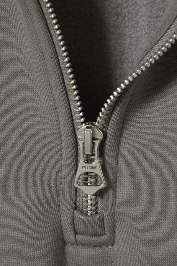 ZIP SWEATSHIRT - Image 2