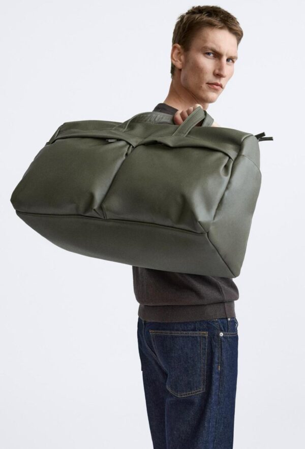 EMBOSSED BOWLING BAG - Image 4