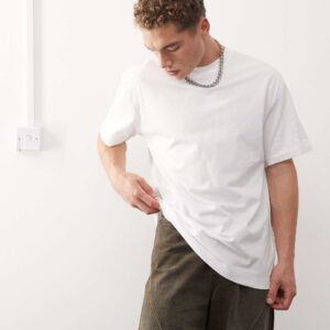 LOOSE FIT