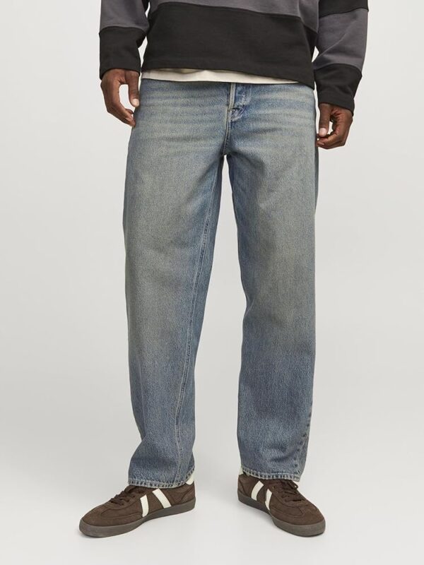 RELAXED FIT JEANS - Image 1