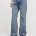 RELAXED FIT JEANS