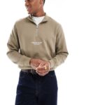 HALF ZIP SWEATSHIRT