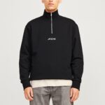 HALF ZIP SWEATSHIRT