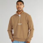 HALF ZIP SWEATSHIRT