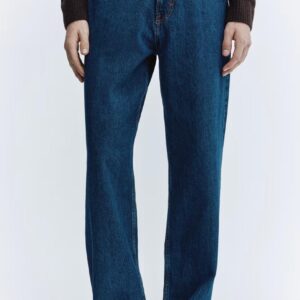 RELAXED FIT JEANS