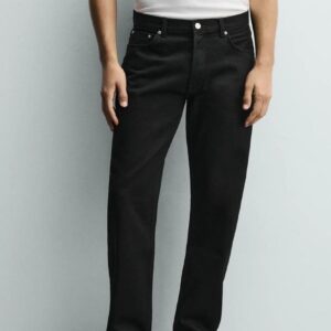 STRAIGHT FIT JEANS