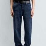 STRAIGHT FIT JEANS