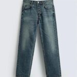 STRAIGHT FIT JEANS