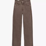 STRAIGHT FIT JEANS