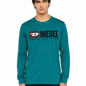 SLIM FIT T-SHIRT