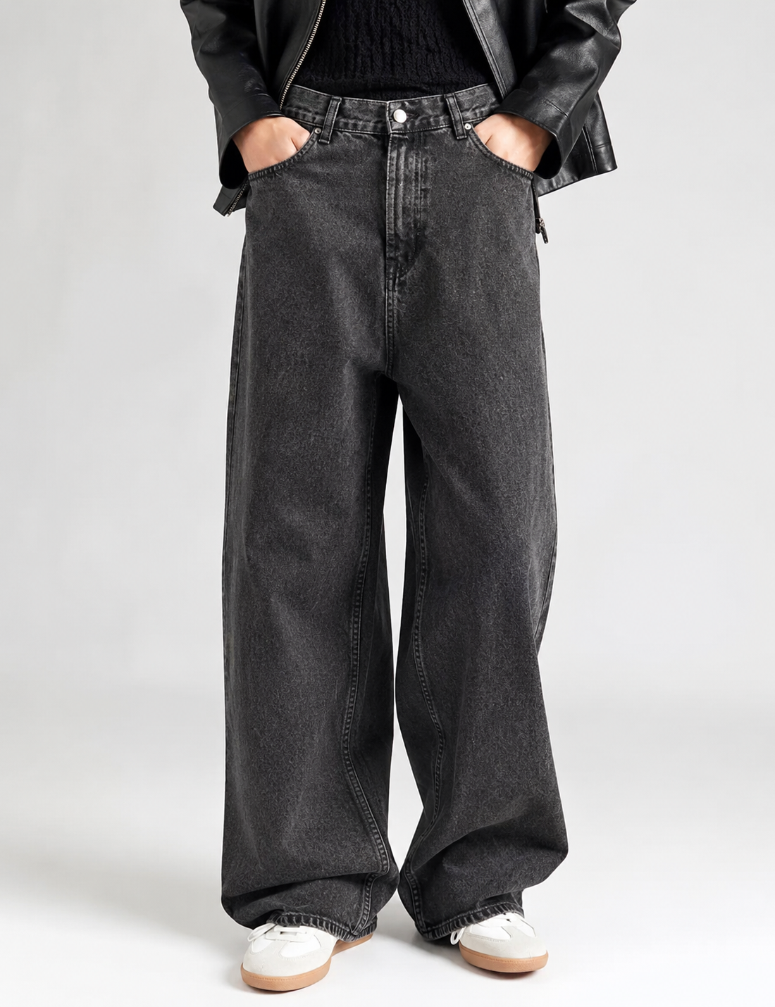 1F612D7D-34BA-4233-896F-D48AE5F0A51F BAGGY JEANS - Image 1