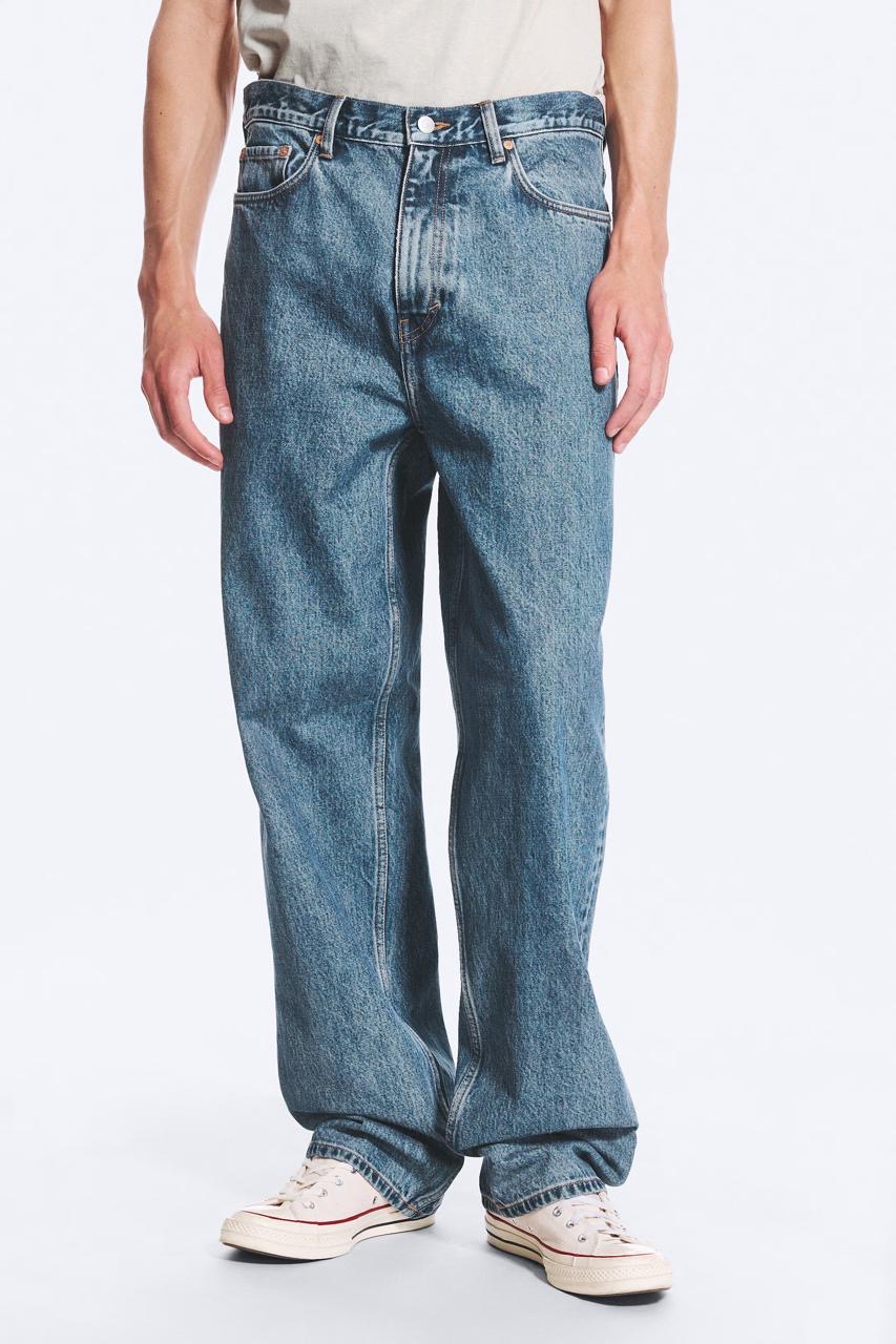 418cce4e-946c-45c3-8648-374d68f8e222 LOOSE STRAIGHT JEANS - Image 1