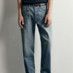 STRAIGHT FIT JEANS